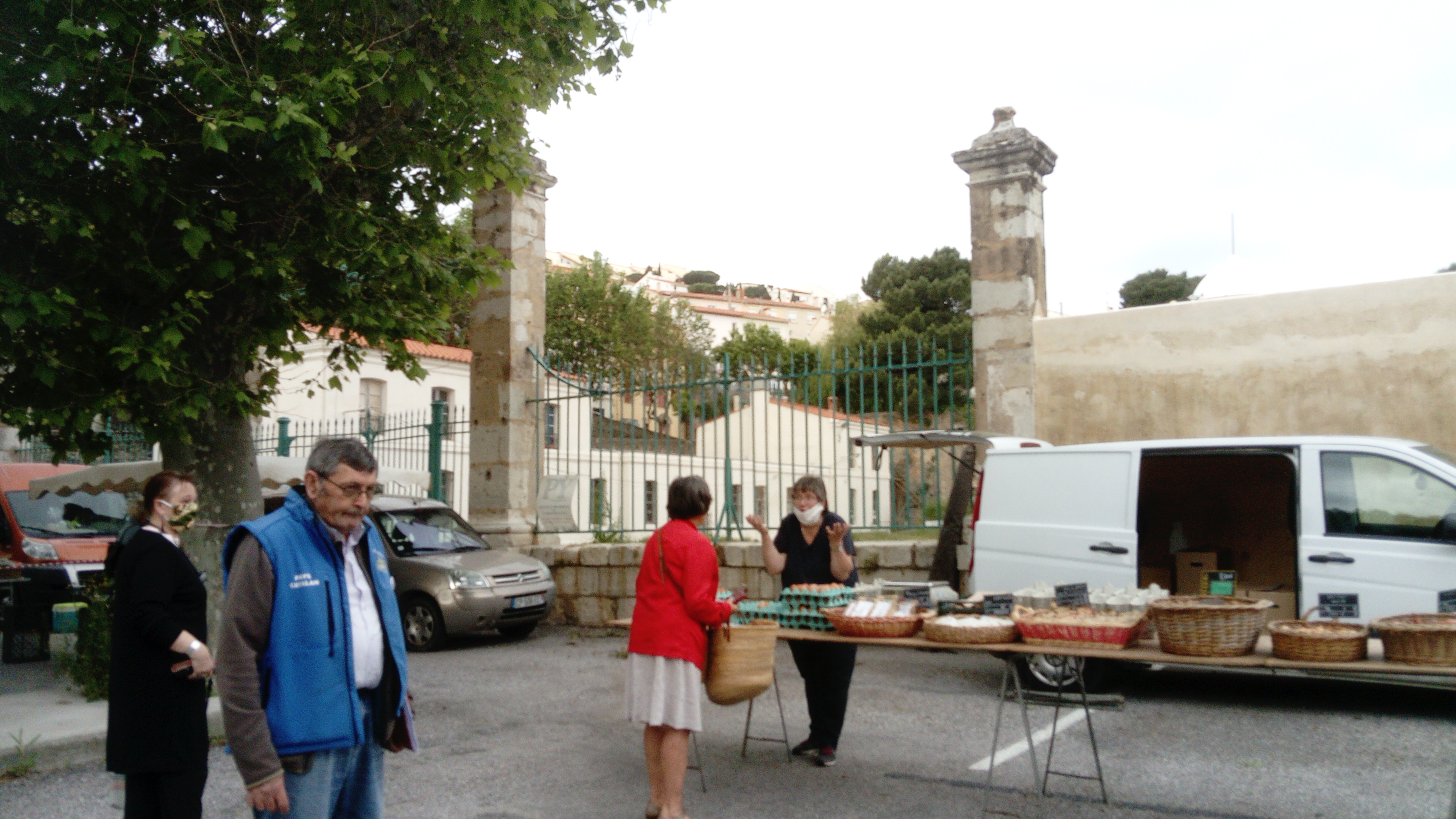 2020 covid 19 marché obélisque réouverture 9