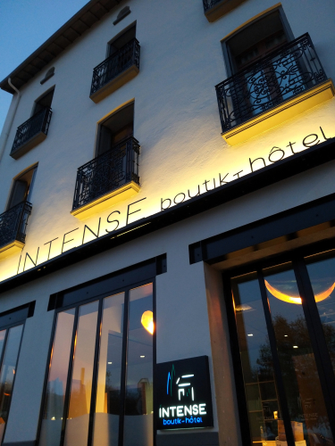 INTENSE BOUTIK HOTEL